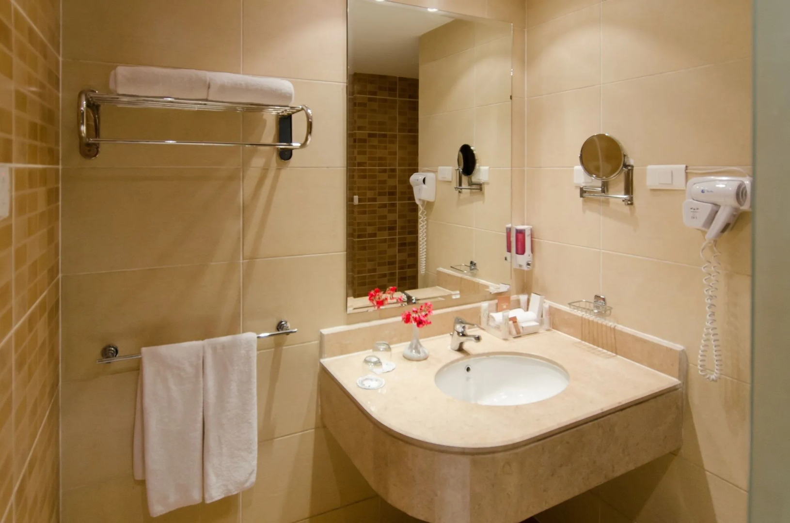 Swiss Inn Teda Hotel & Aquapark