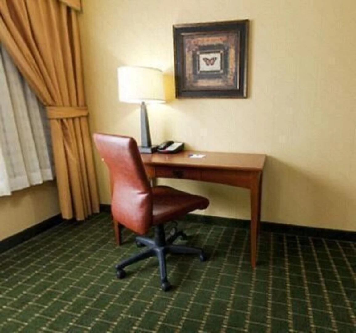 The Q Hotel And Suites