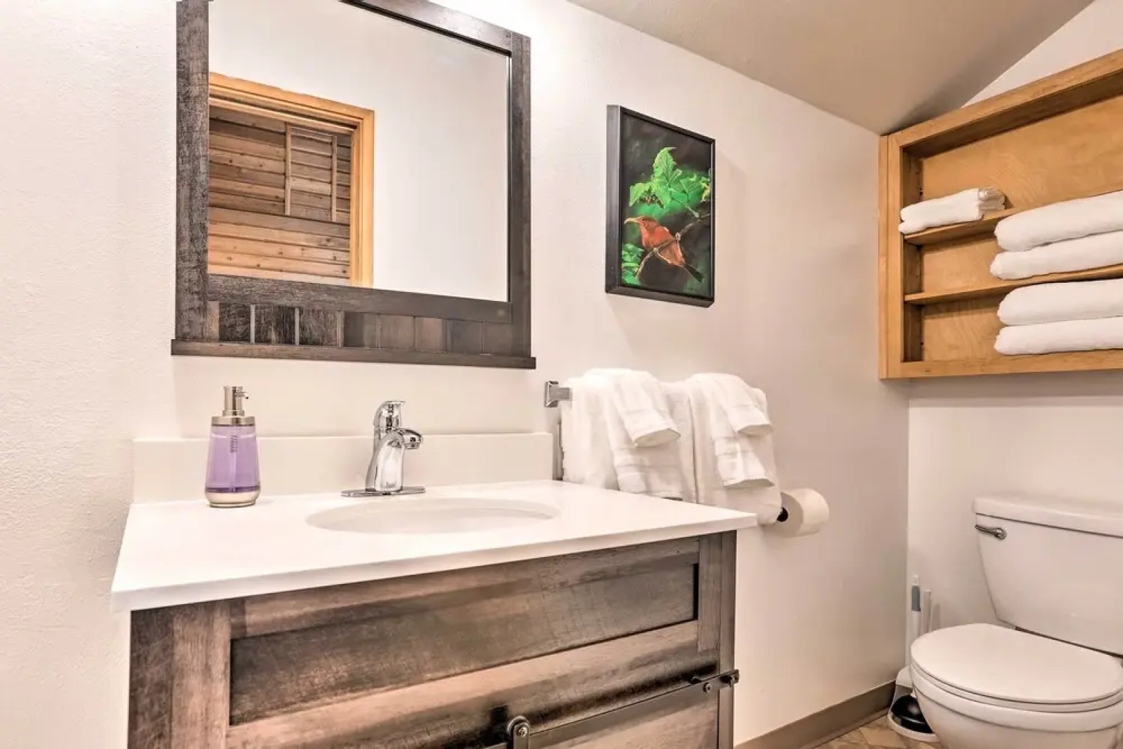 Memorable Woodland Getaway w/ Hot Tub & Grill!