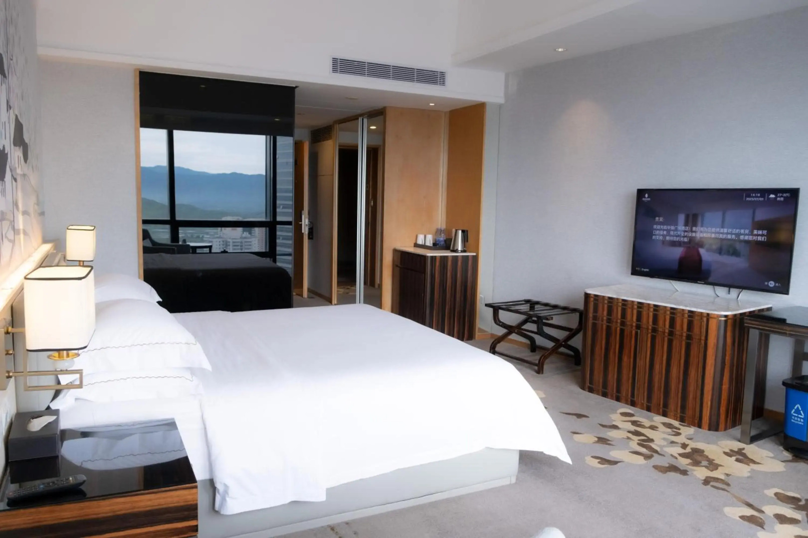 Shenzhen Huaqiang Plaza Hotel