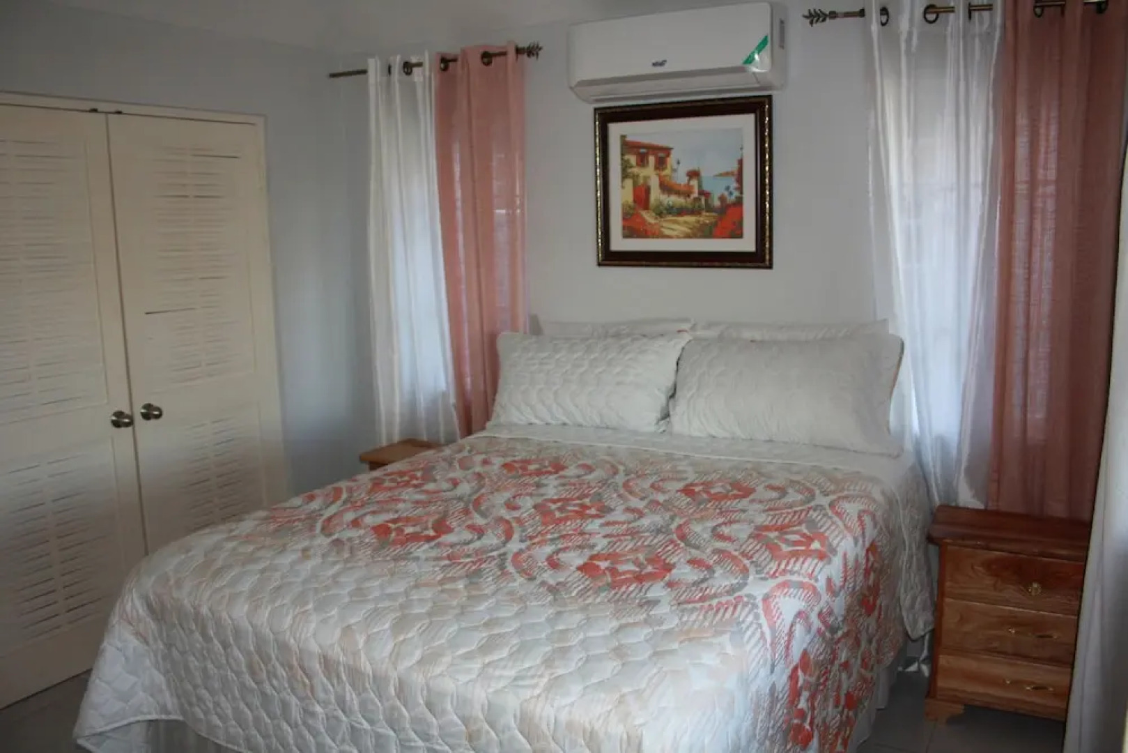 Soleil Hartland Debra's Place