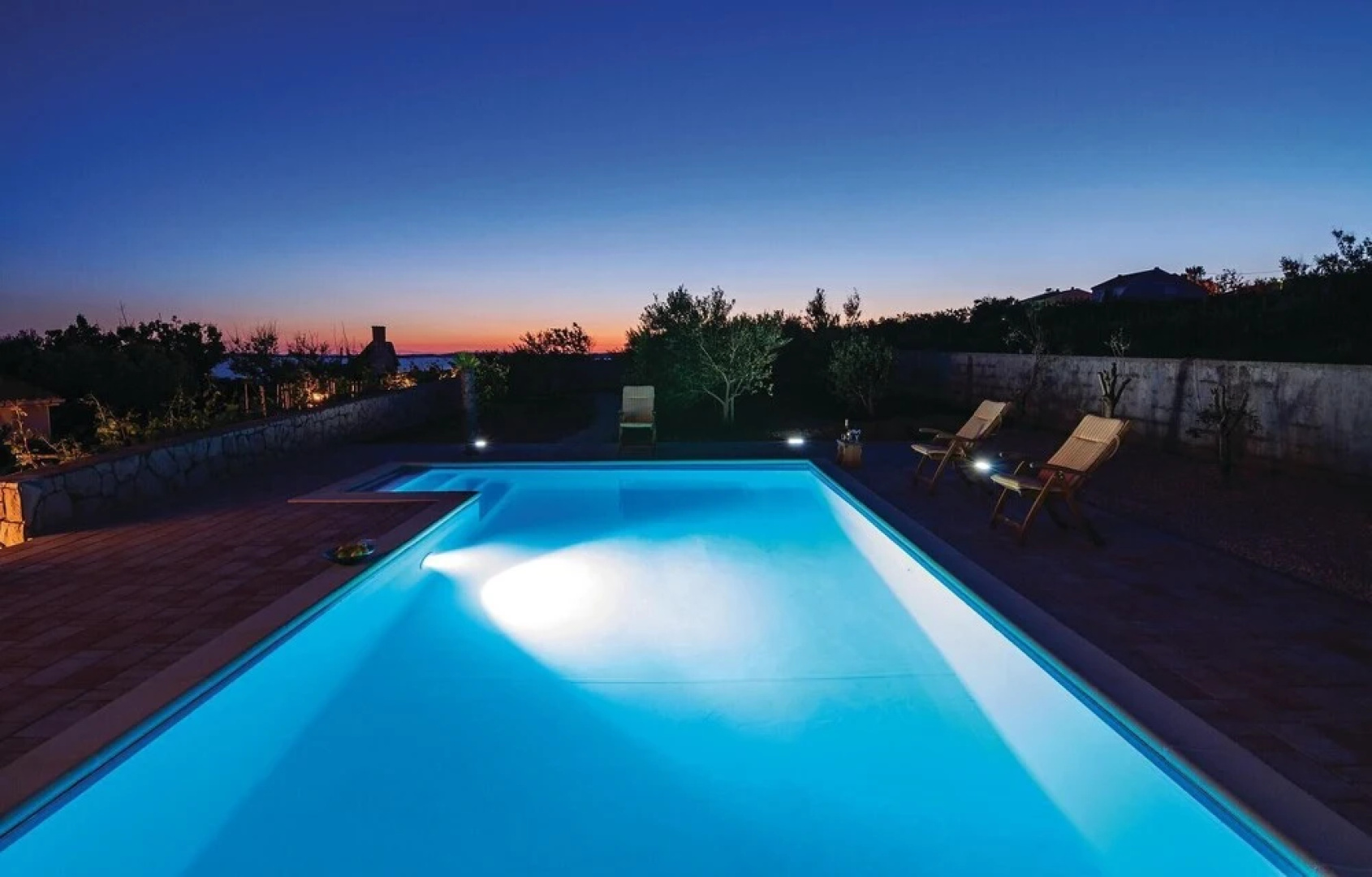 Amazing Home in Rtina With Wifi and 4 Bedrooms