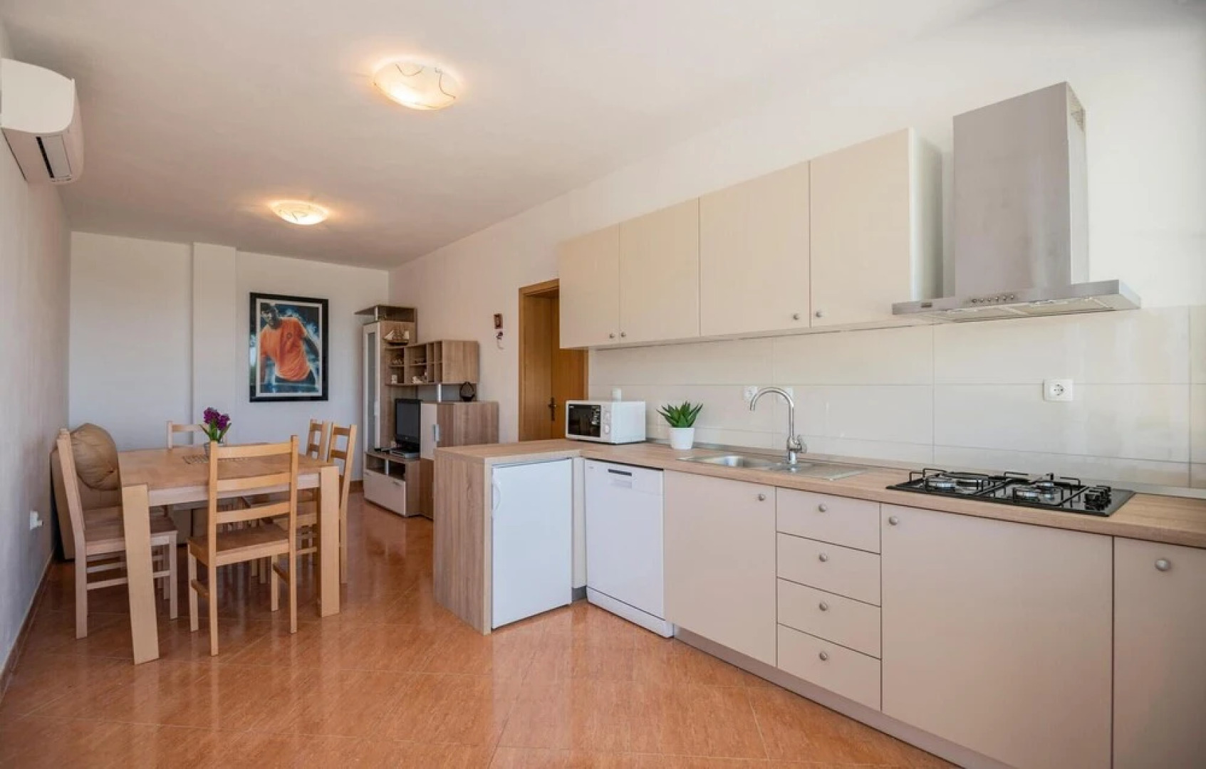 Stunning Home in Bast With Wifi and 1 Bedrooms