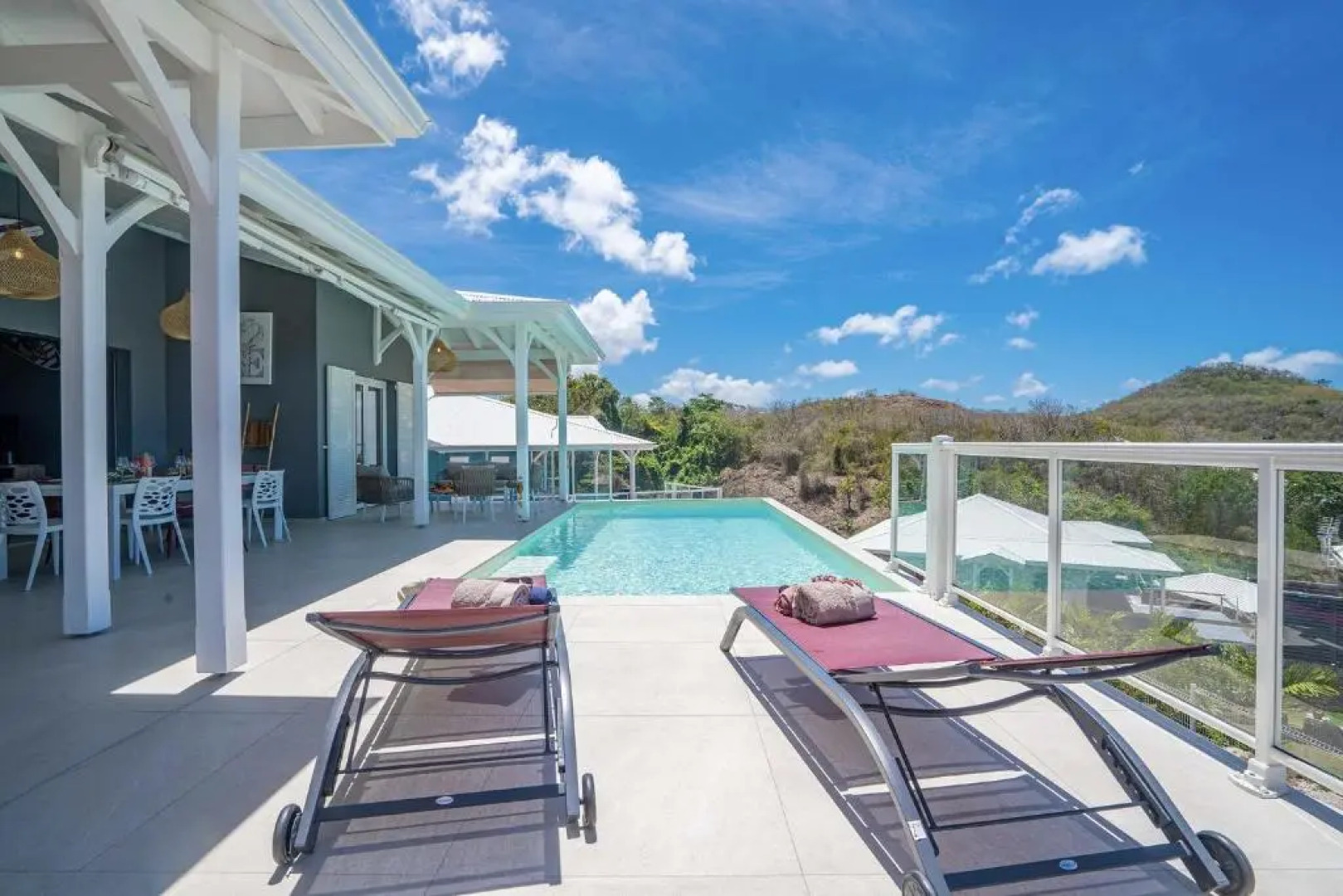 Villa Martinique Diamant, resplendissante, 3ch, piscine, vue mer