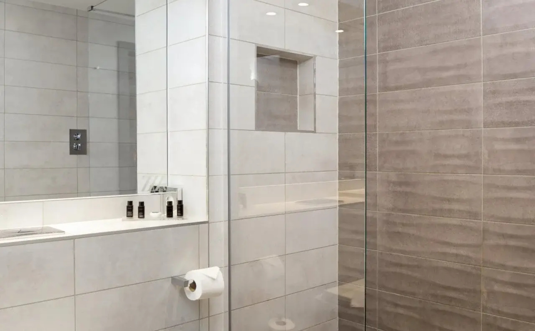 Roomzzz Chester City