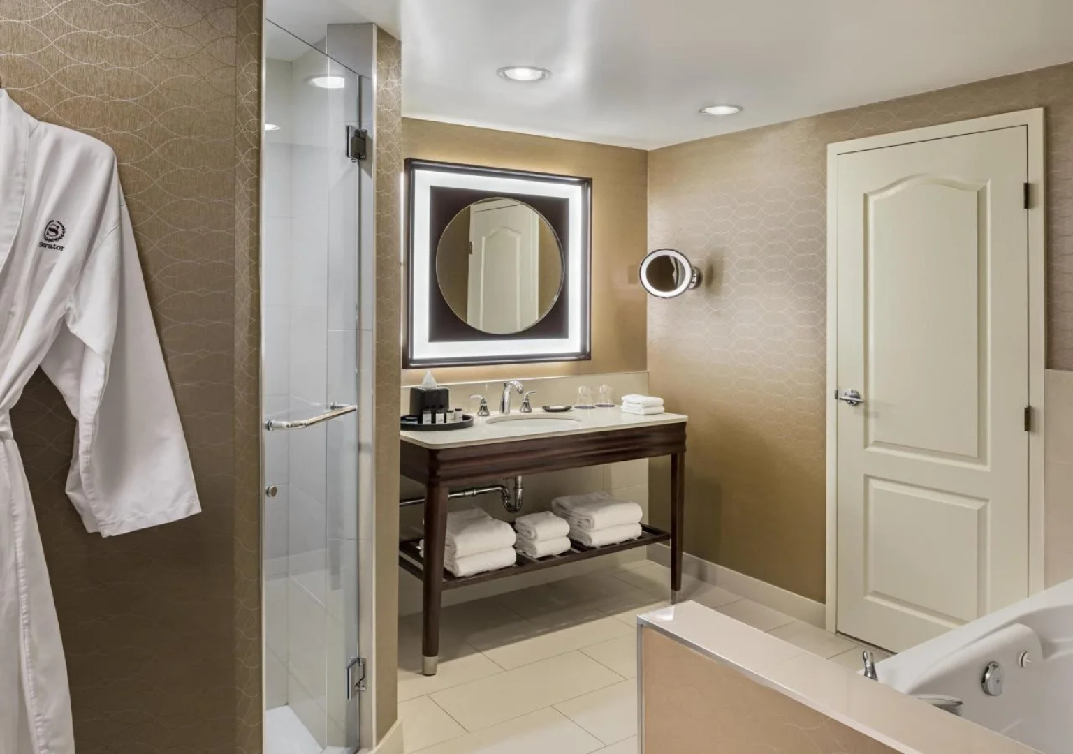 Sheraton Suites Calgary Eau Claire