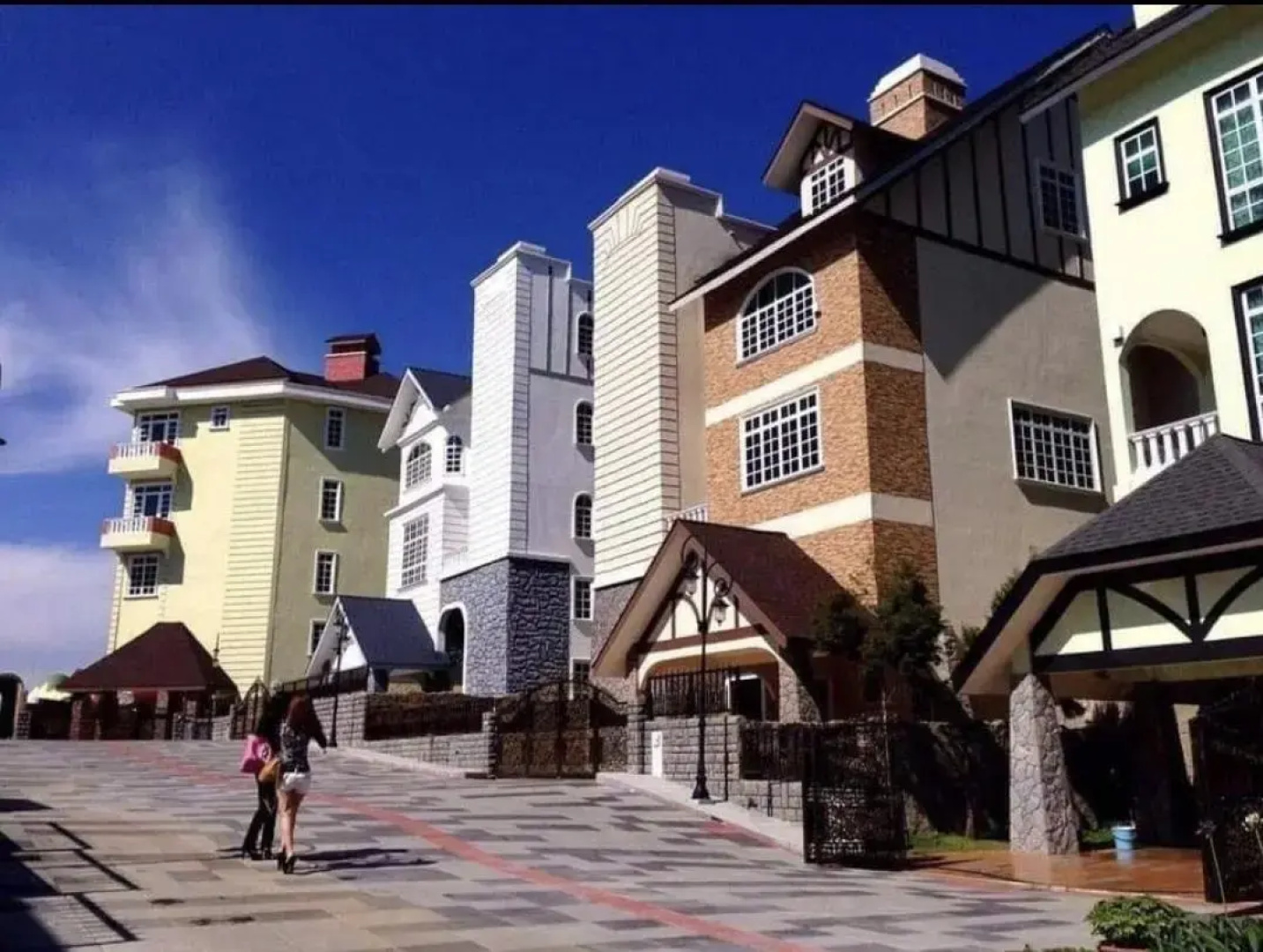 Smurf Inn Homestay