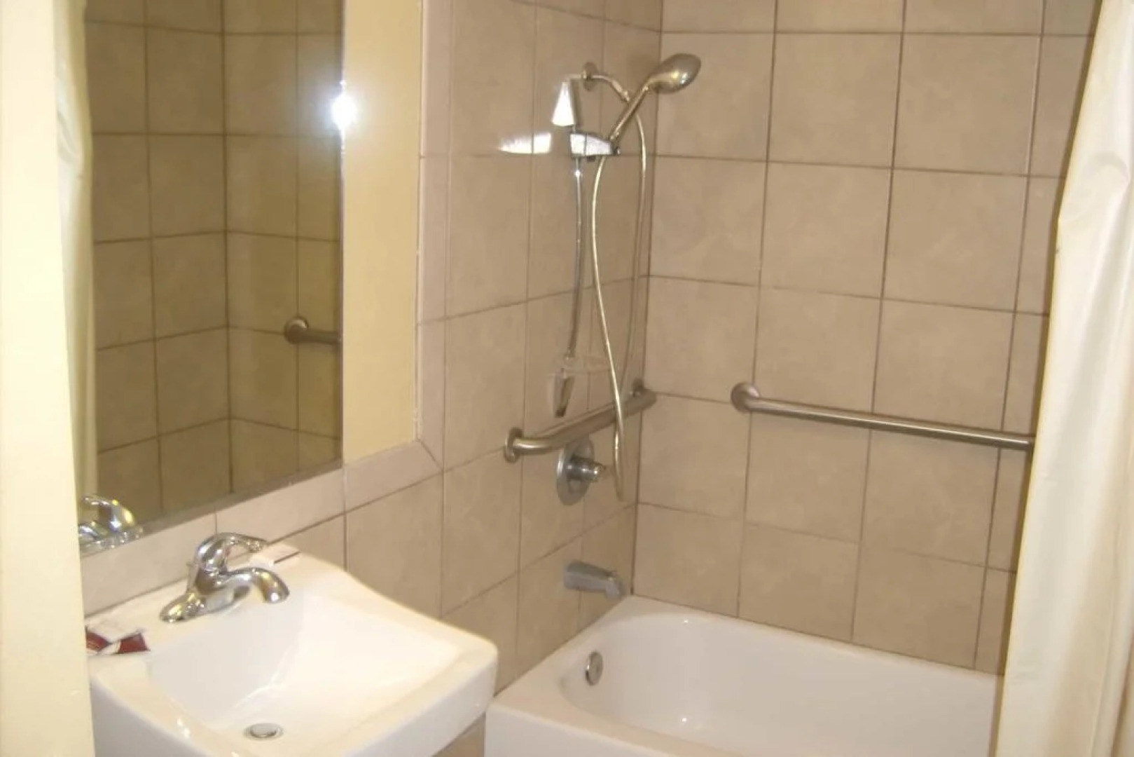 Sea Breeze Inn - LAX Airport, Los Angeles