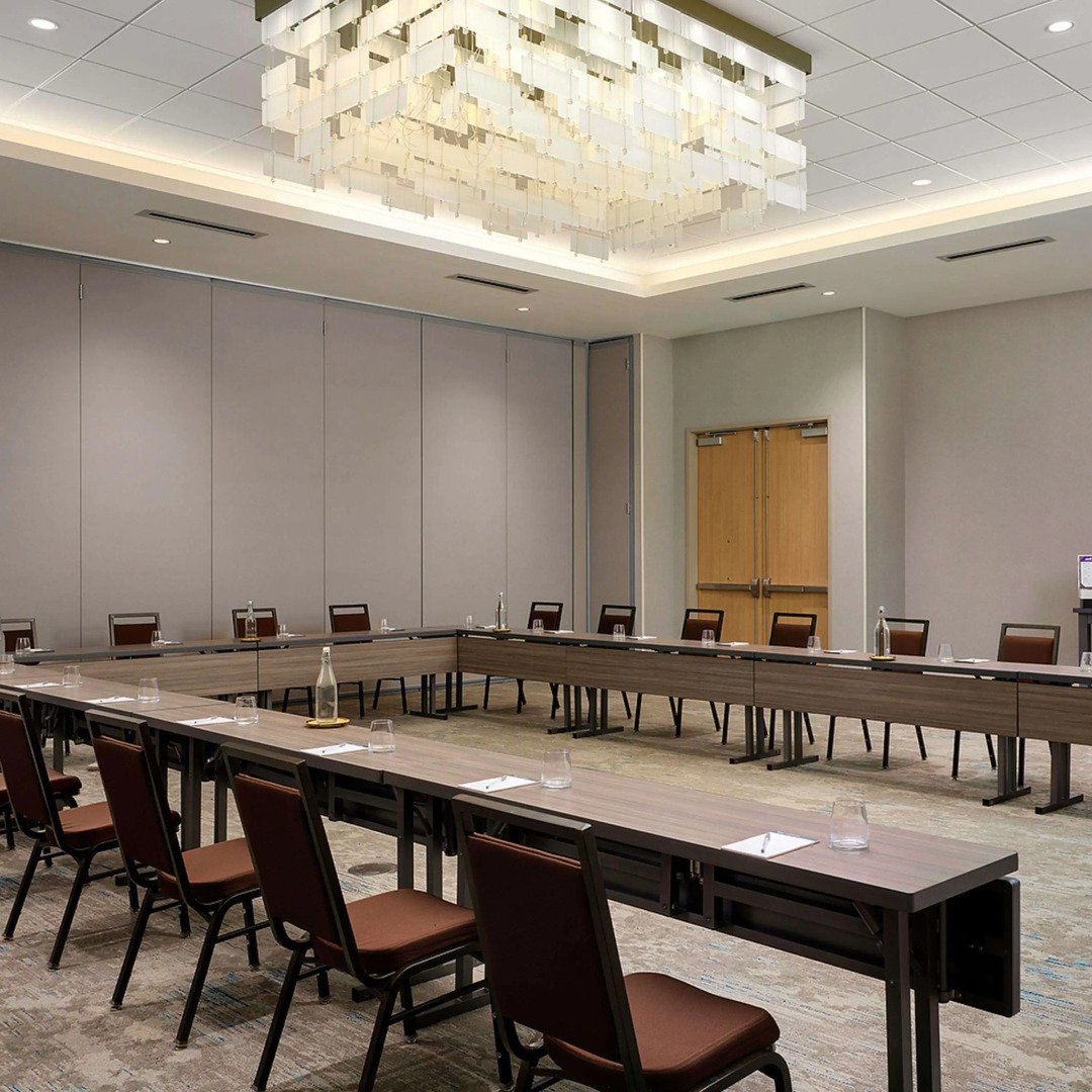 Hilton Garden Inn Grapevine at Silverlake Crossing