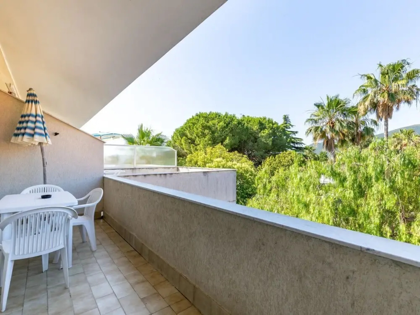 Attractive Apartment in Loano With Garden