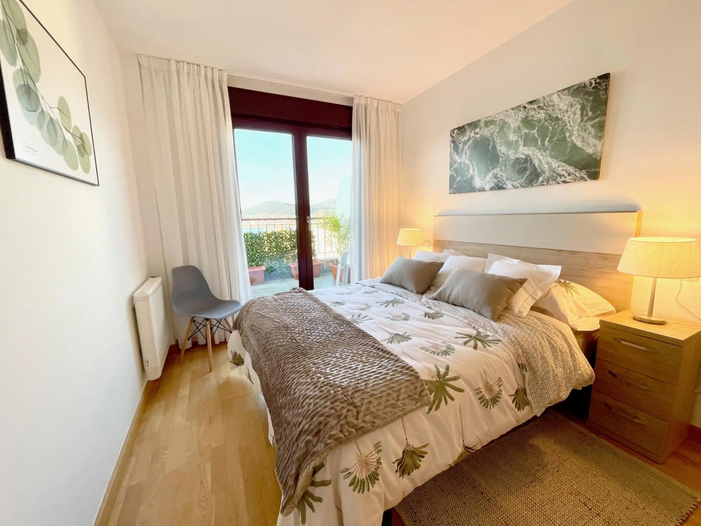 The Cliffs - The Look Seiramar