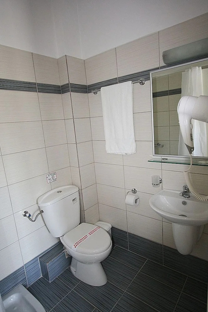 Konstantinos Hotel & Apartments 2