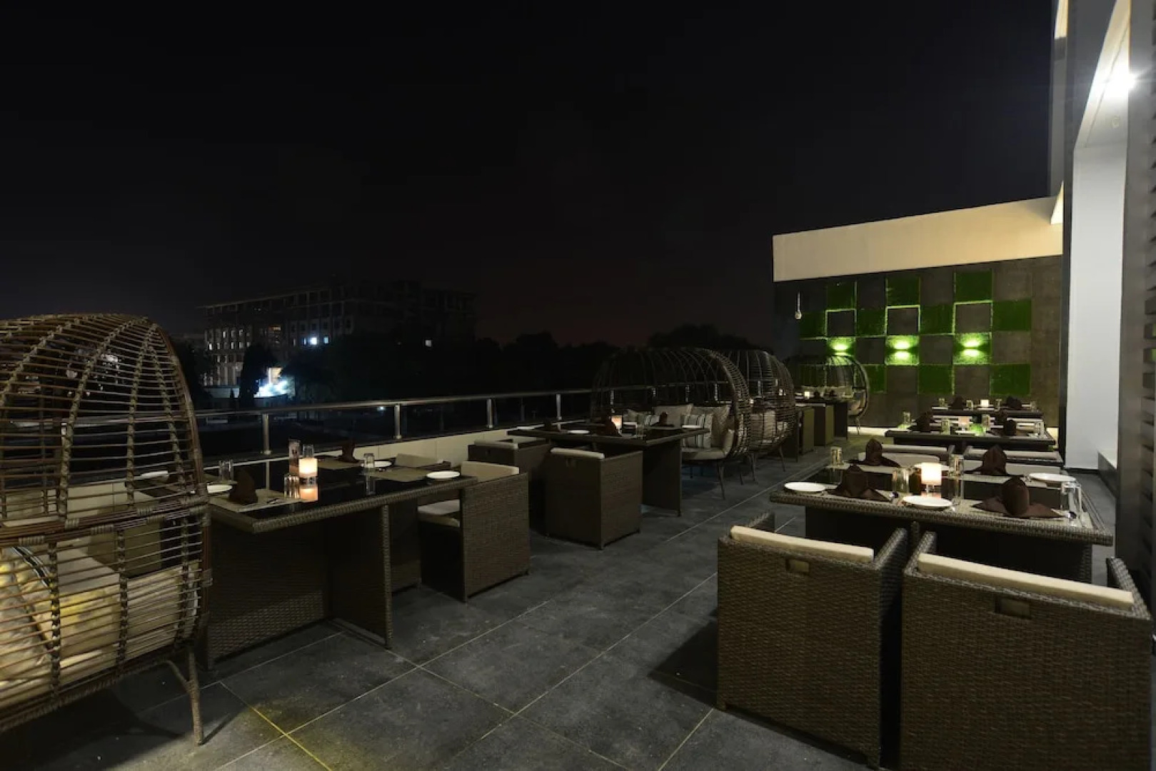 Hotel Jhankar Palace