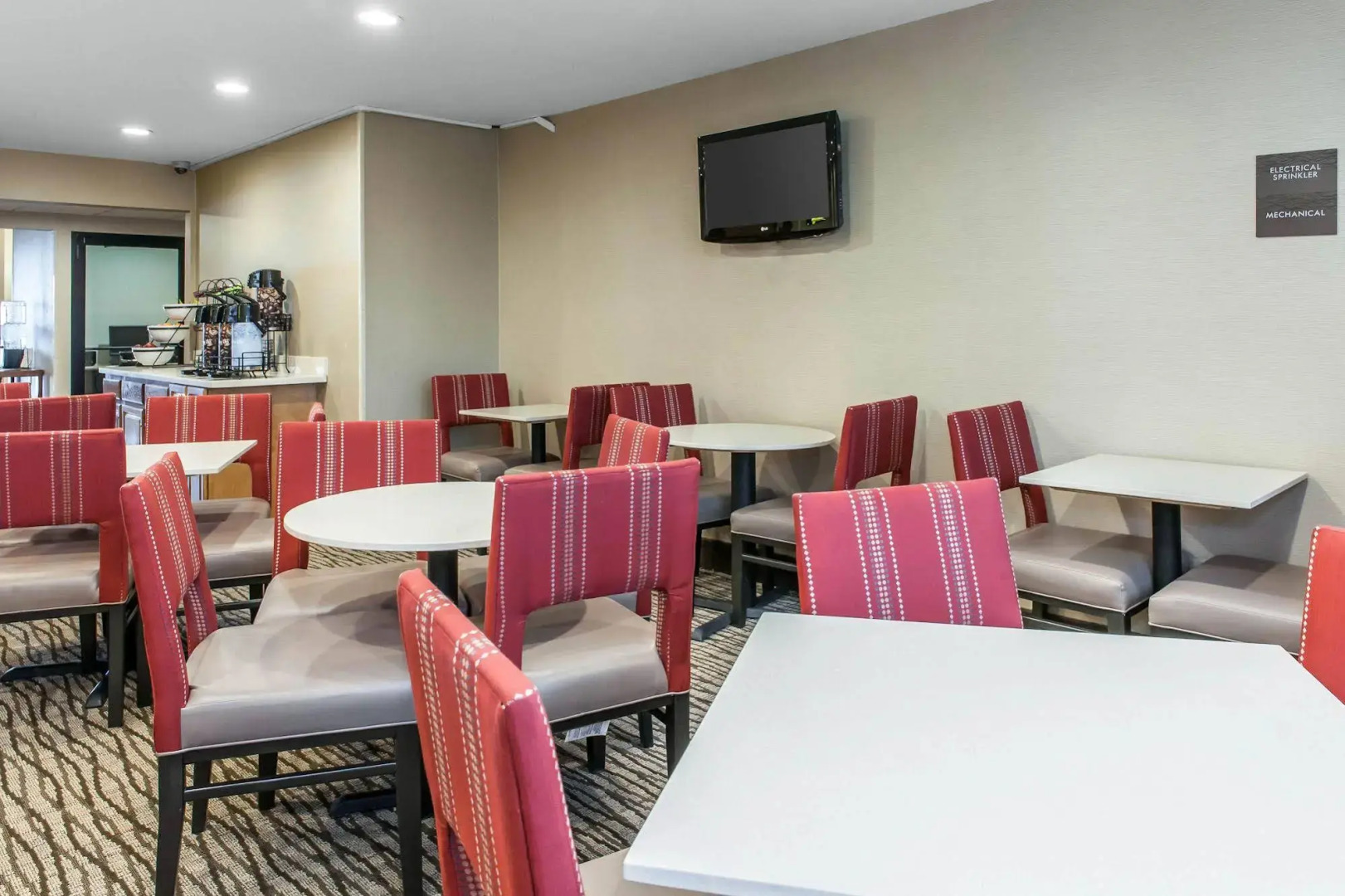 Comfort Inn & Suites Napoleon