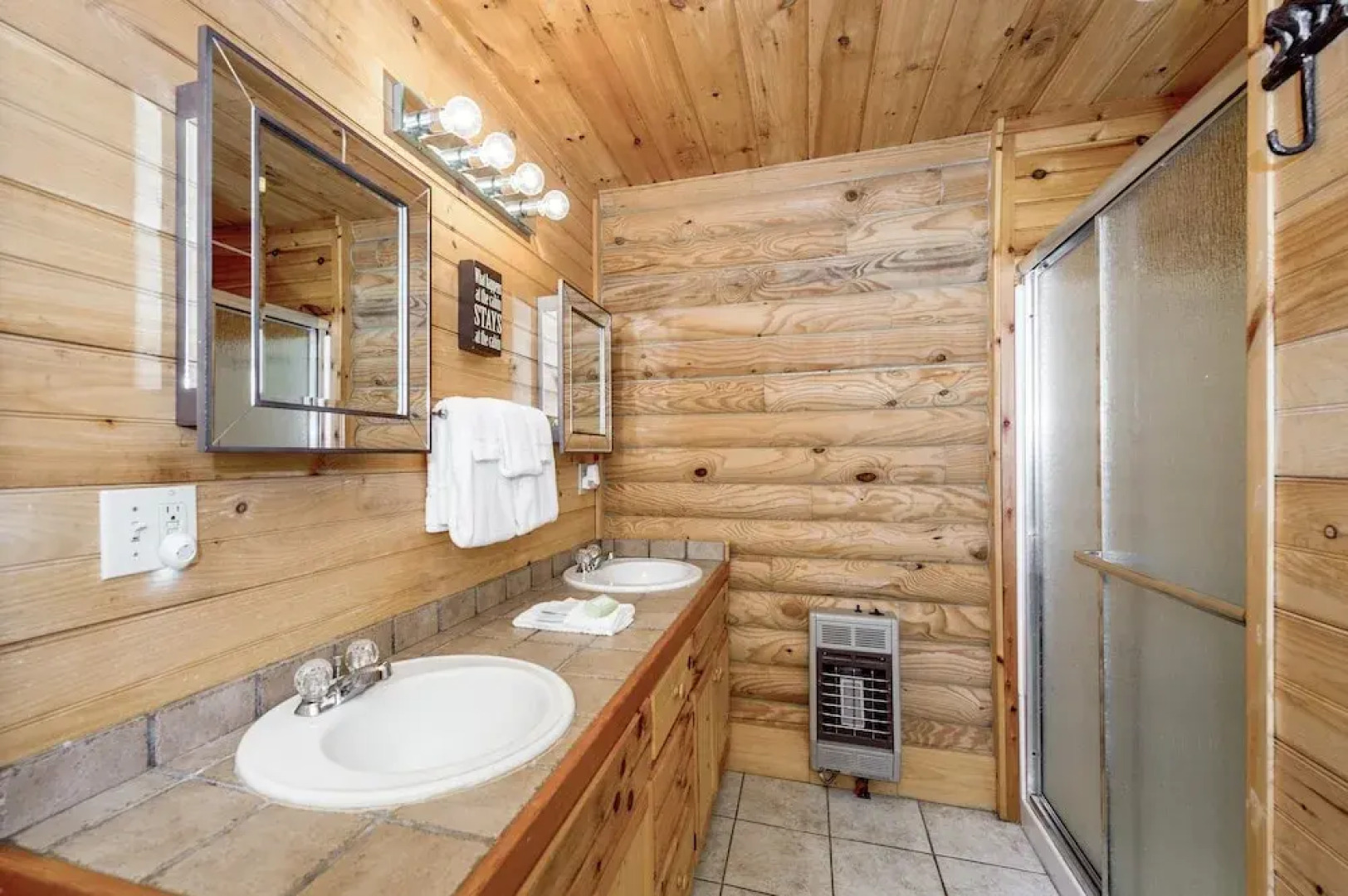 347 Redbird Drive Home 3 Bedrooms 2 Bathrooms Home