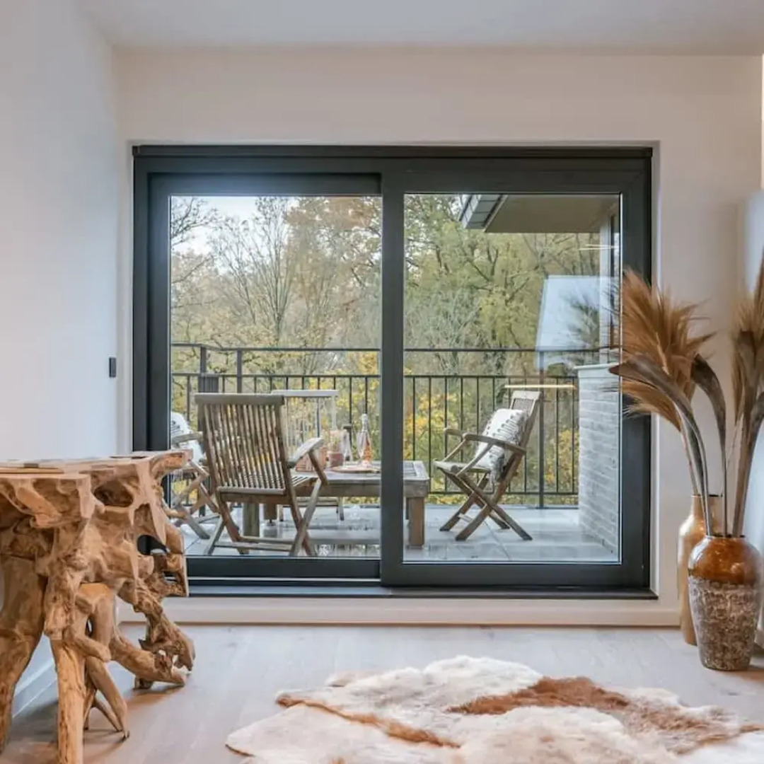 Luxurious Apartment With Parking