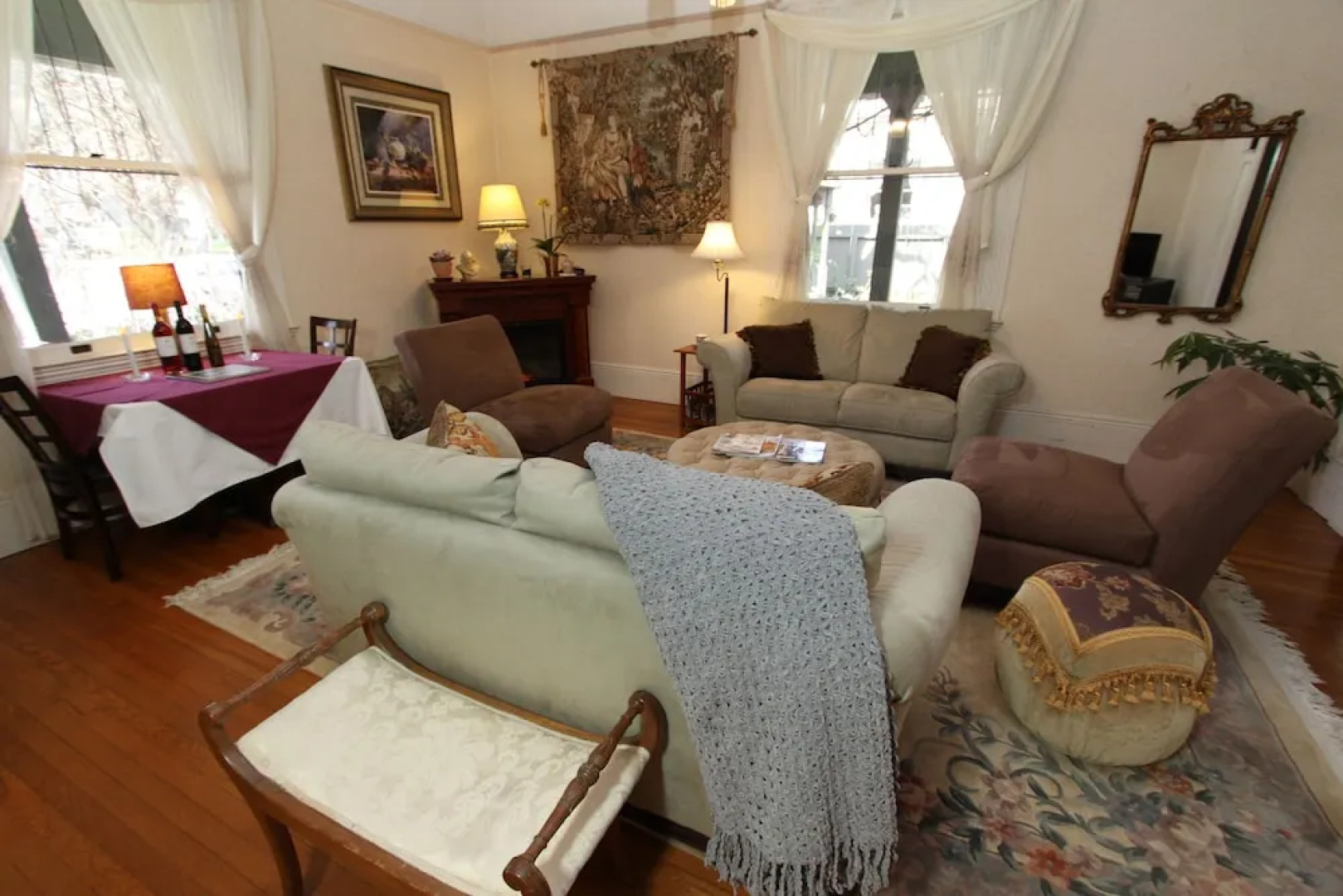 Kelley & Young Wine Garden Inn