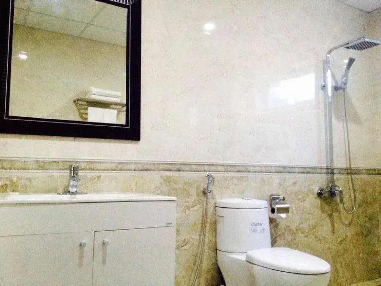Hoanh Son Hotel