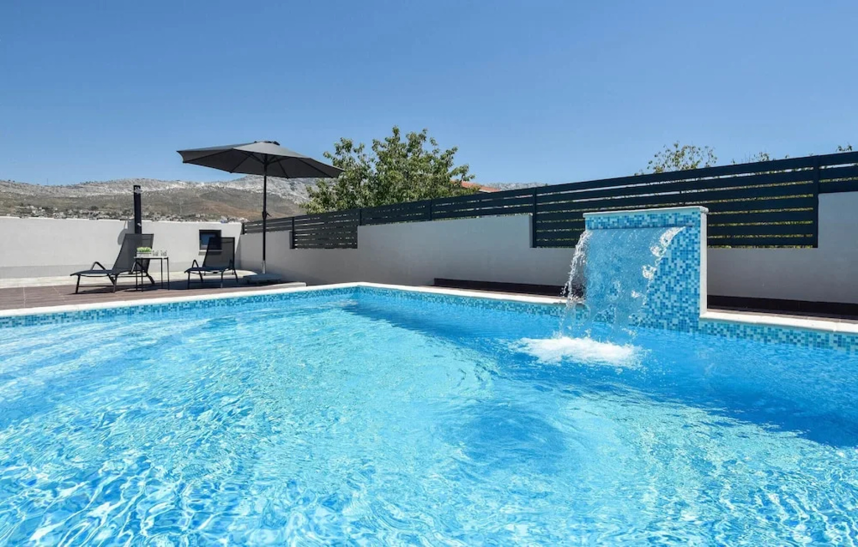 Beautiful Home in Split With 4 Bedrooms, Wifi and Outdoor Swimming Pool