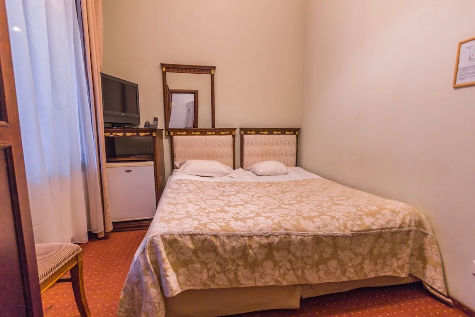 Отель Garden Palace