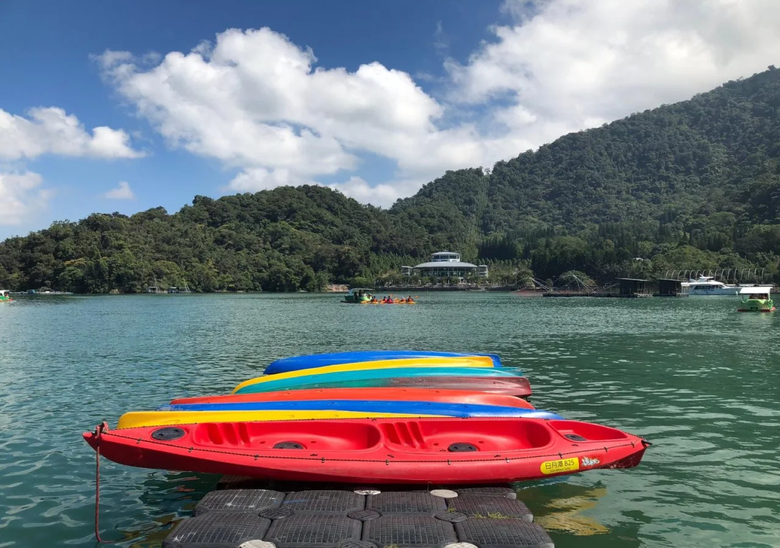 The Crystal Inn Sun Moon Lake