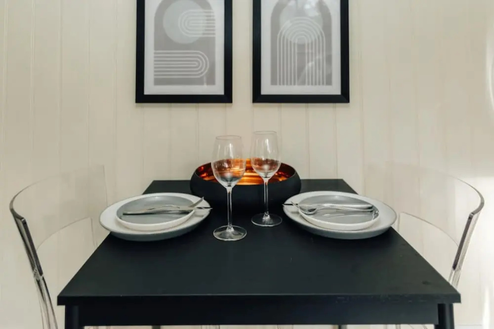 Wisteria House - Sleeps 11