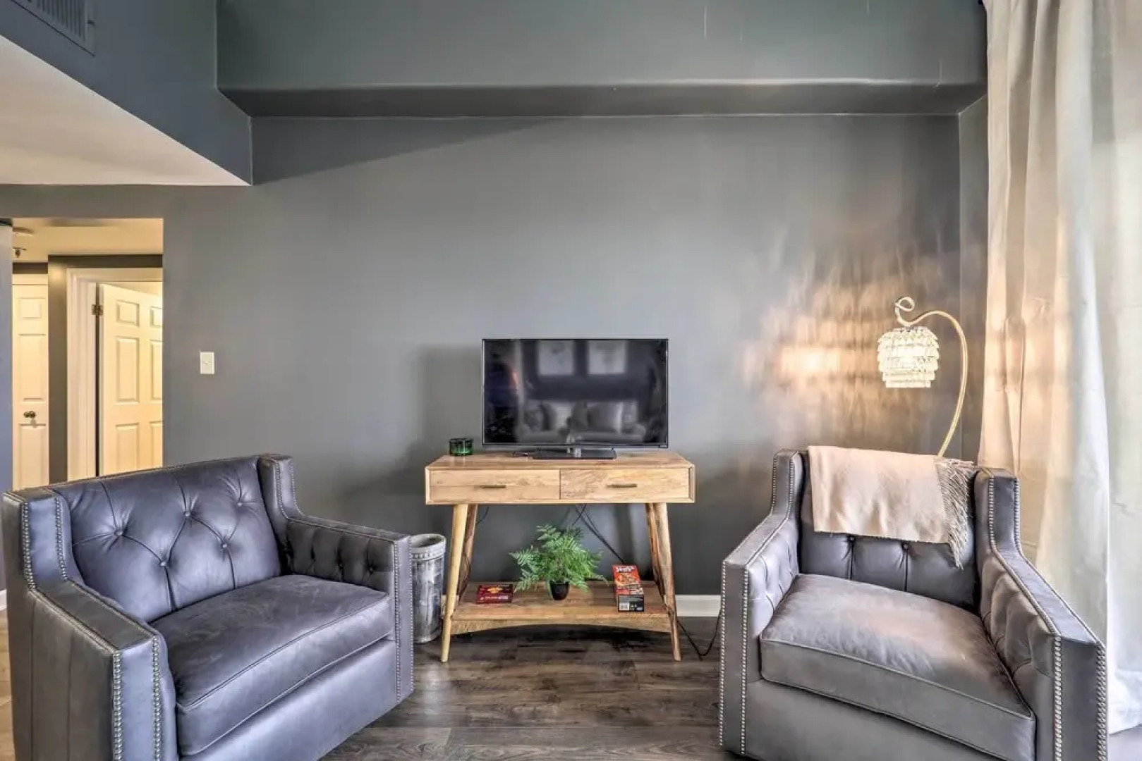 3 Mi to Skiing: Mtn-view Condo in Sugar Top Resort