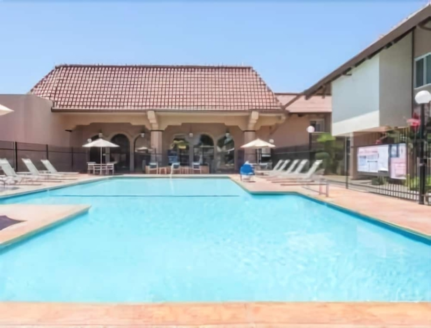 Ramada by Wyndham Fresno North