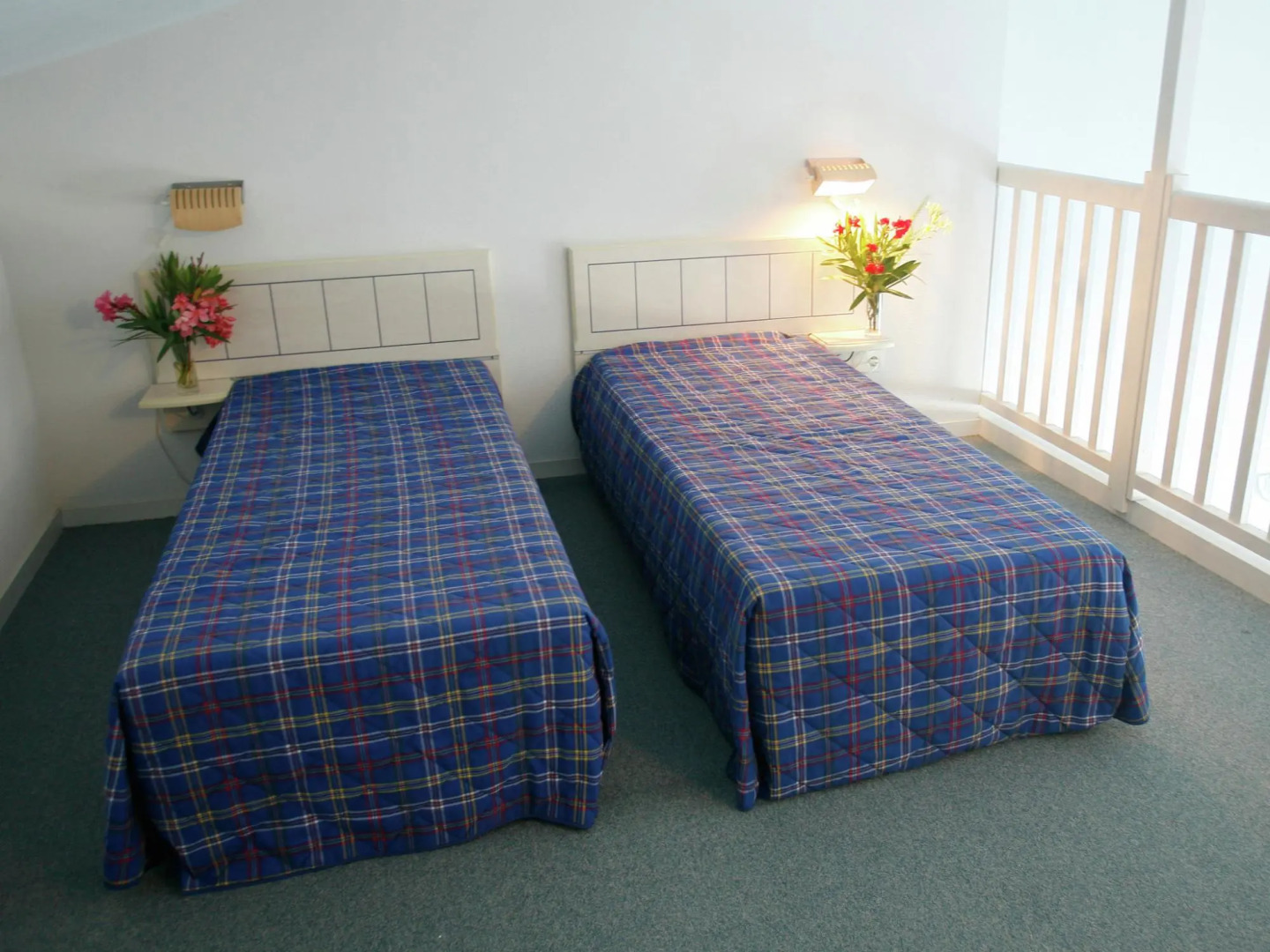 Apartment with a view on the pool or see near Fort Boyard