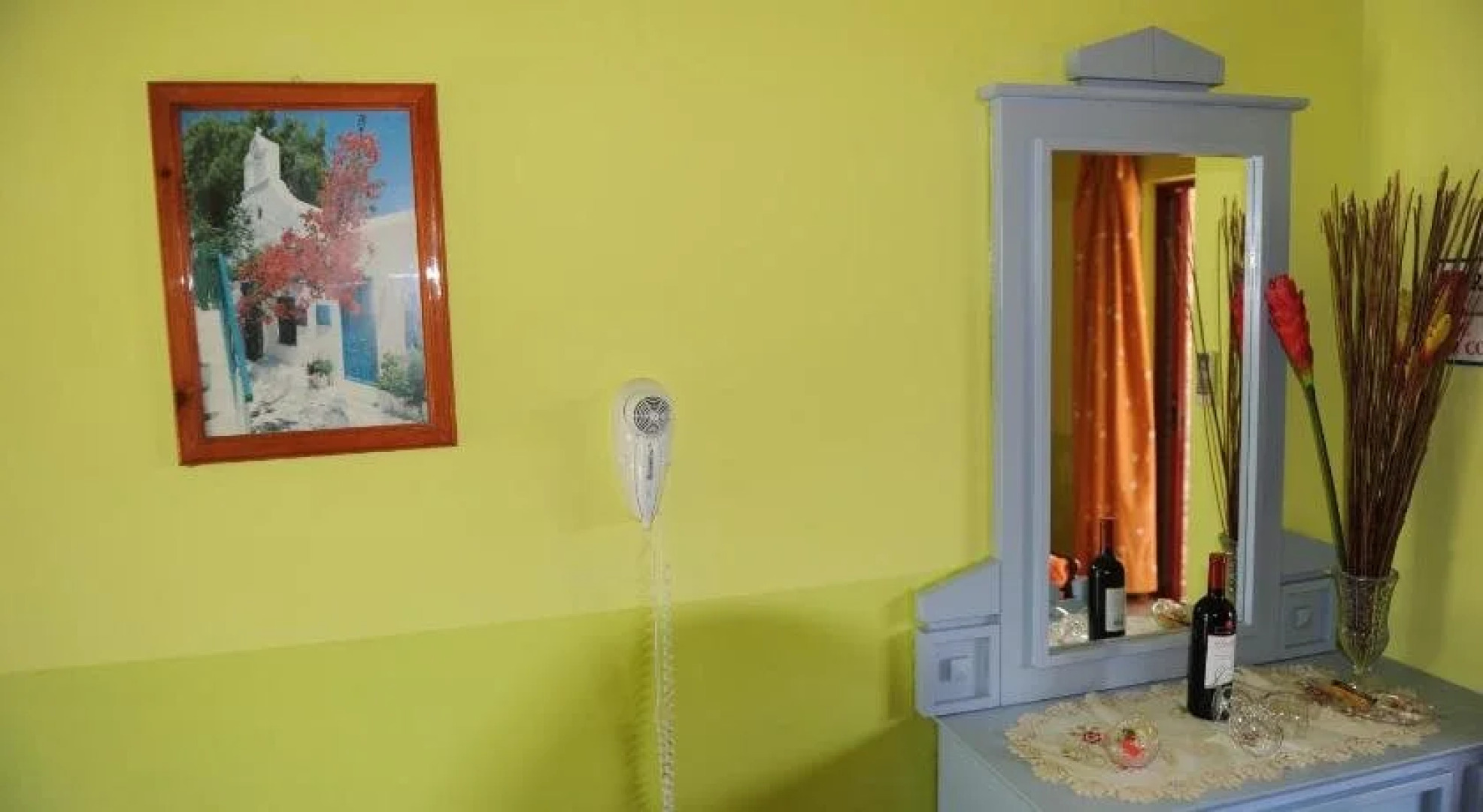 Efi Studios & Apartments