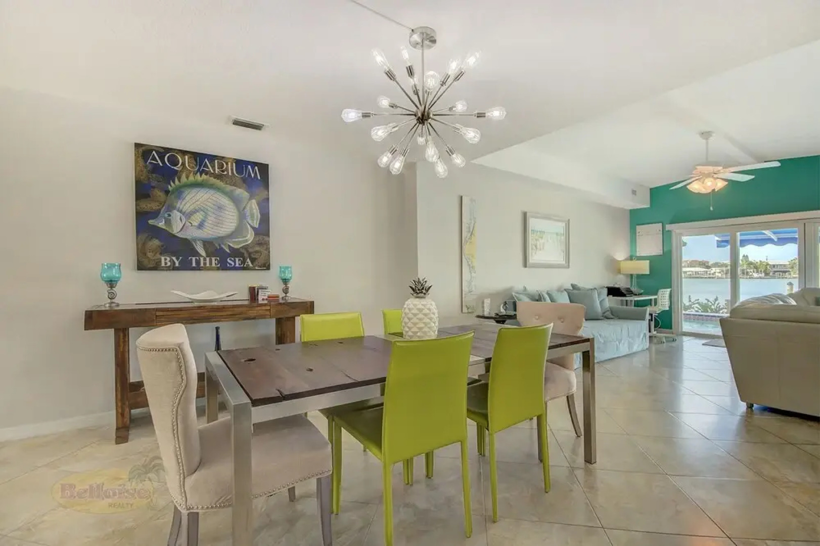 Water Lover's Paradise - Weekly Rental 2 Bedroom Home by Redawning