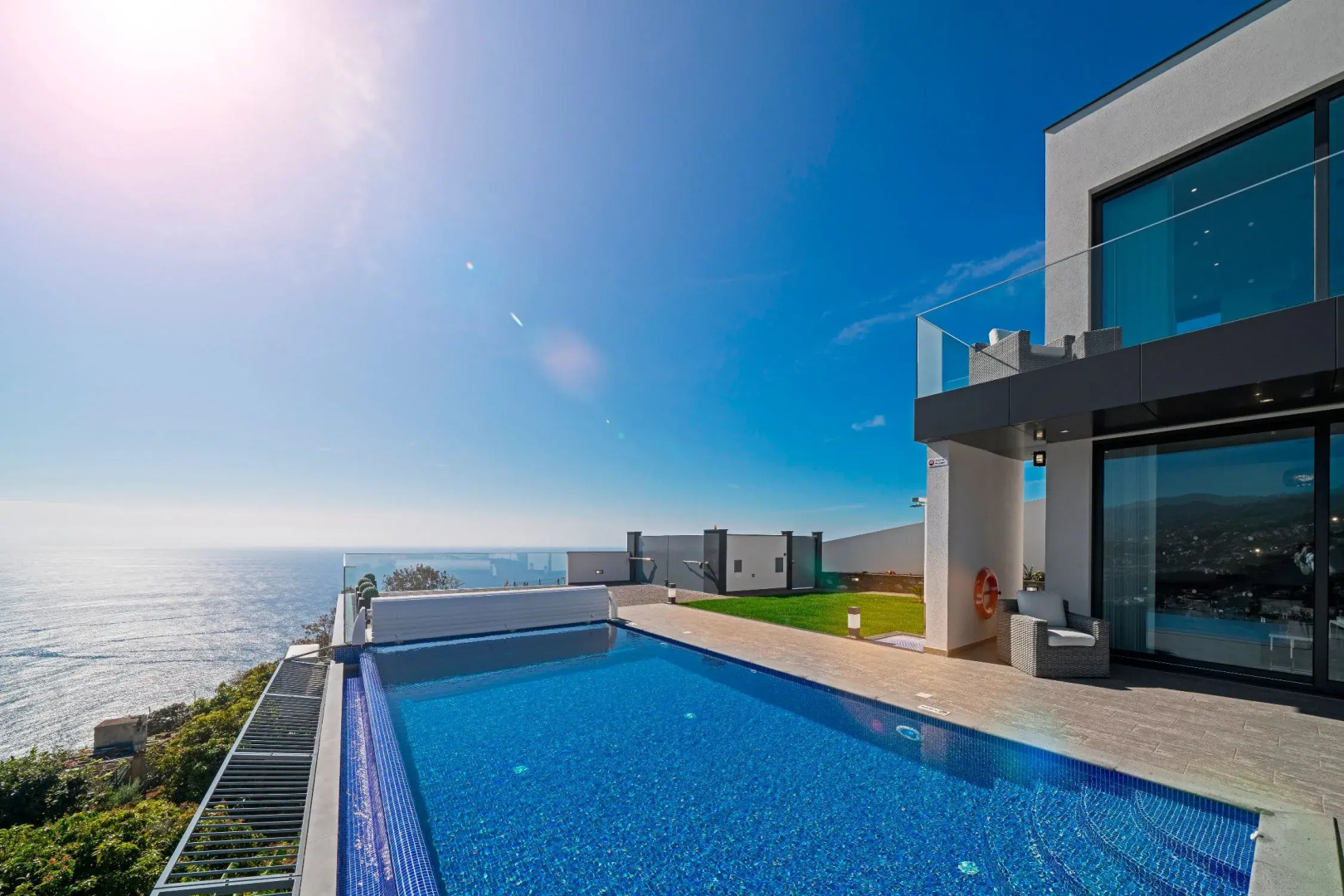 Luxury dream villa, magnificent 360º views of hills, coast and sea | Seacrest