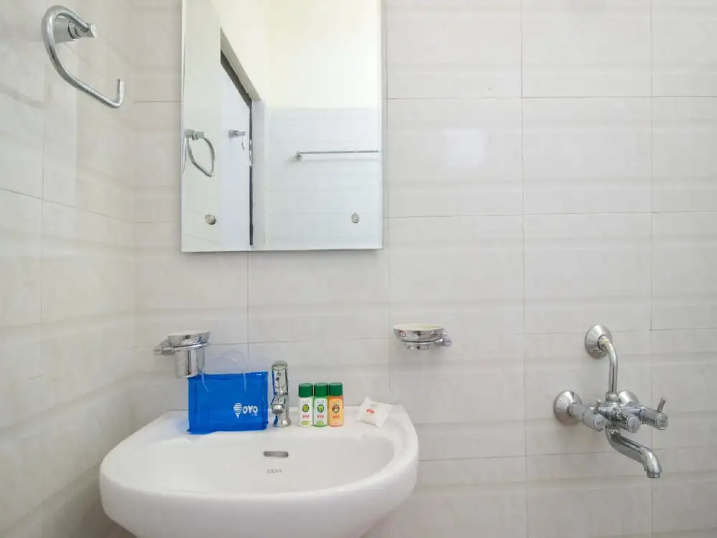 OYO 3787 9 Star Hotel