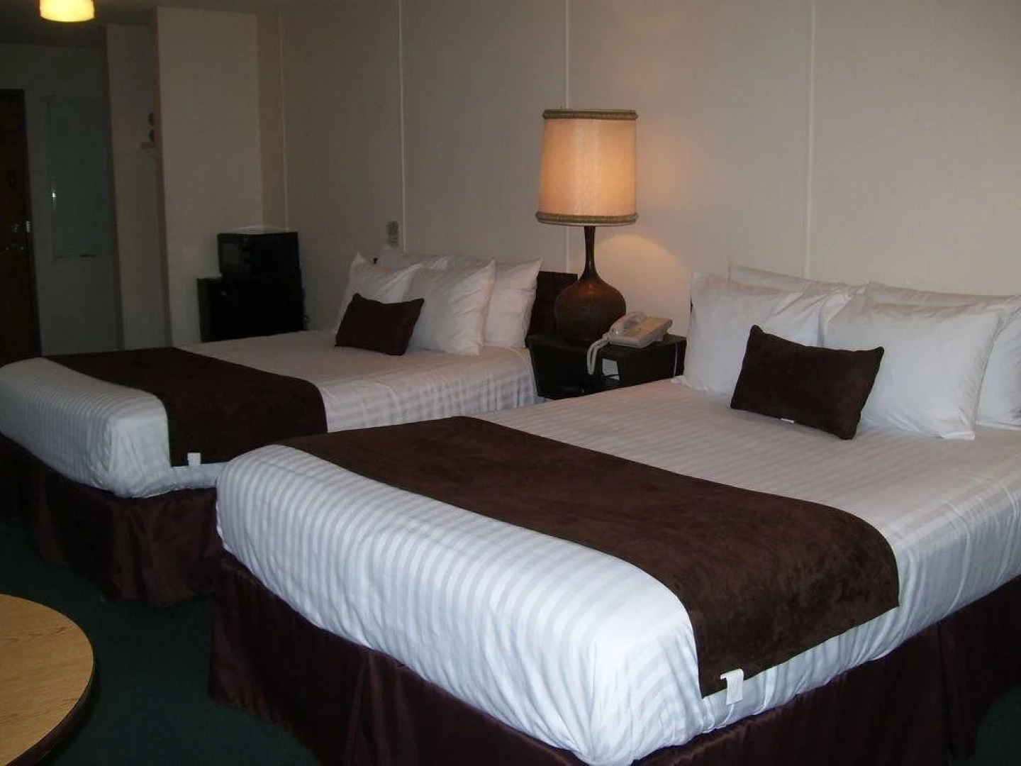 Ester Lee Oceanview Inn