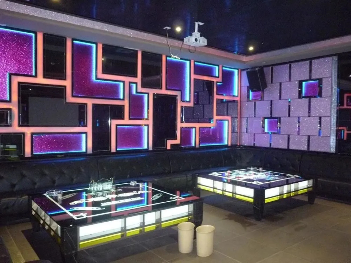 Longzhu Hotel