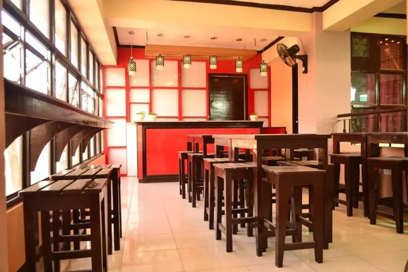 Berlay Backpackers and Tourists Inn