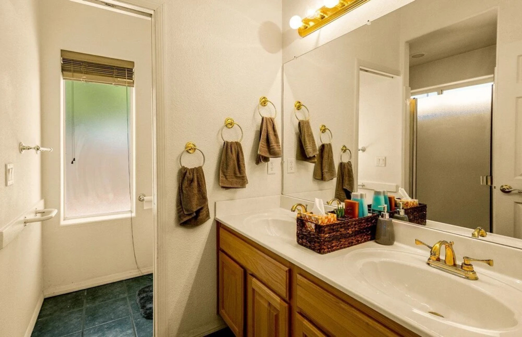 Cheery Canyon Cottage