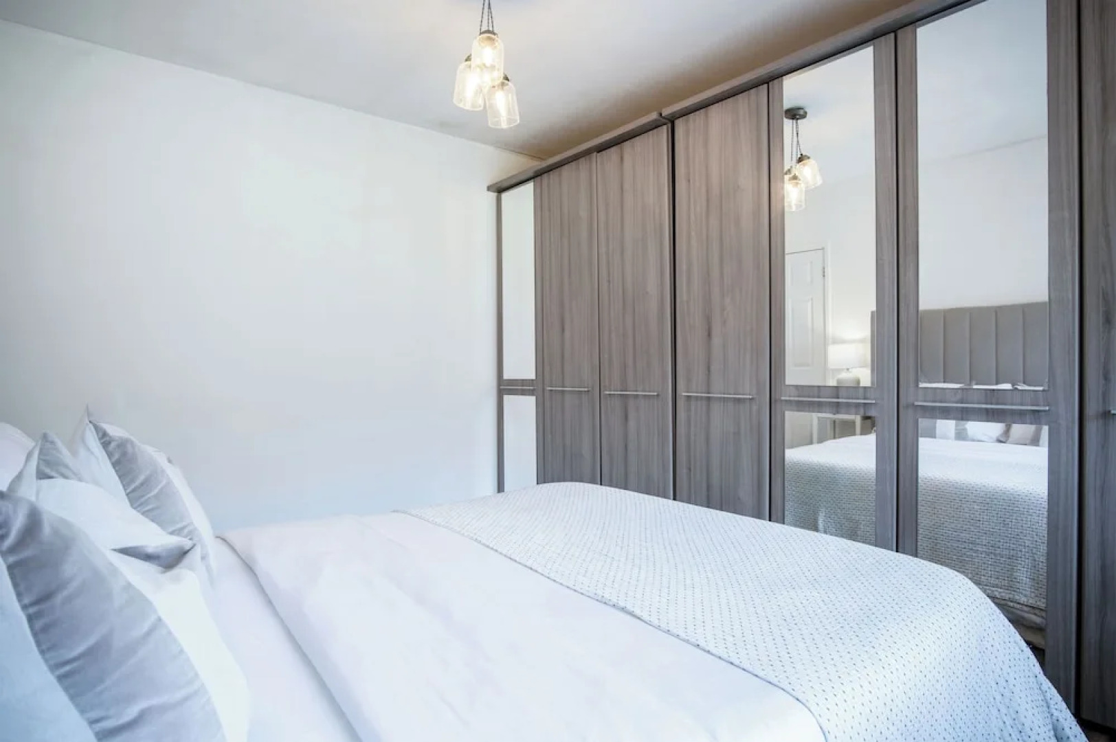 Sunderland Avenue - 2 Bedroom - Pembroke Dock