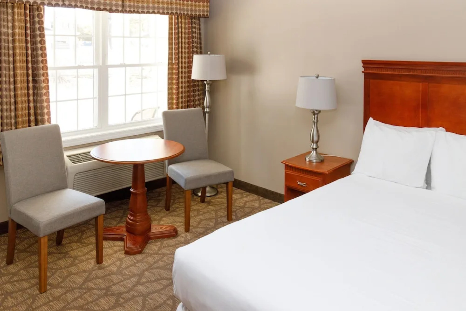 The Admiral's Inn Resort