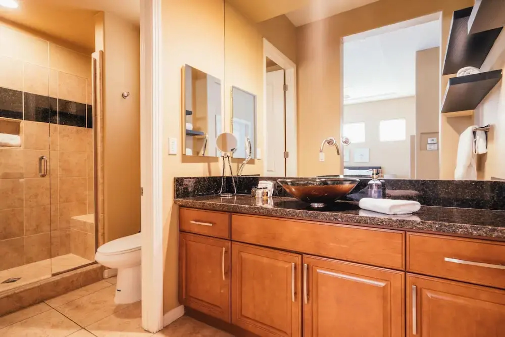 Whispering Palms by AvantStay | WALK TO COACHELLA | Pool & Hot Tub | Sleeps 16!