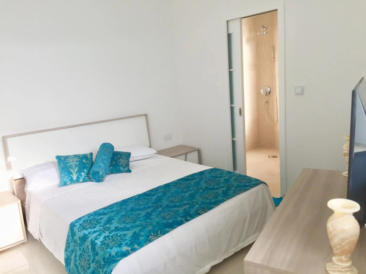 Newly furnished appt in Gozo