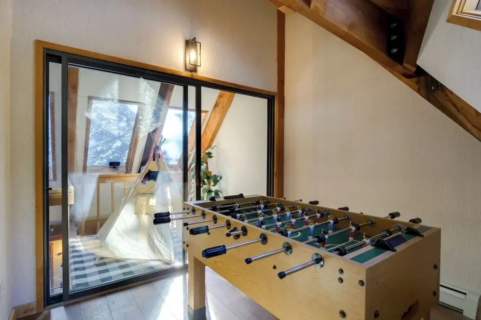 Riverside Colorado Cabin w/ Deck & Hot Tub