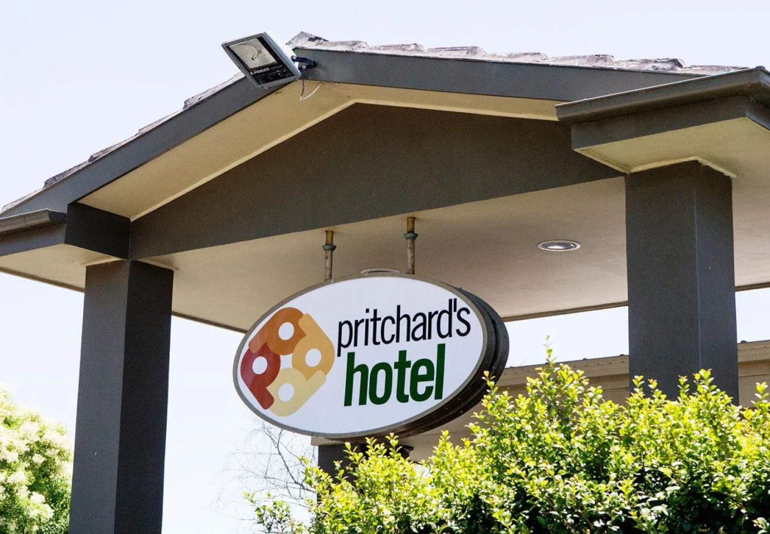 Nightcap at Pritchards Hotel