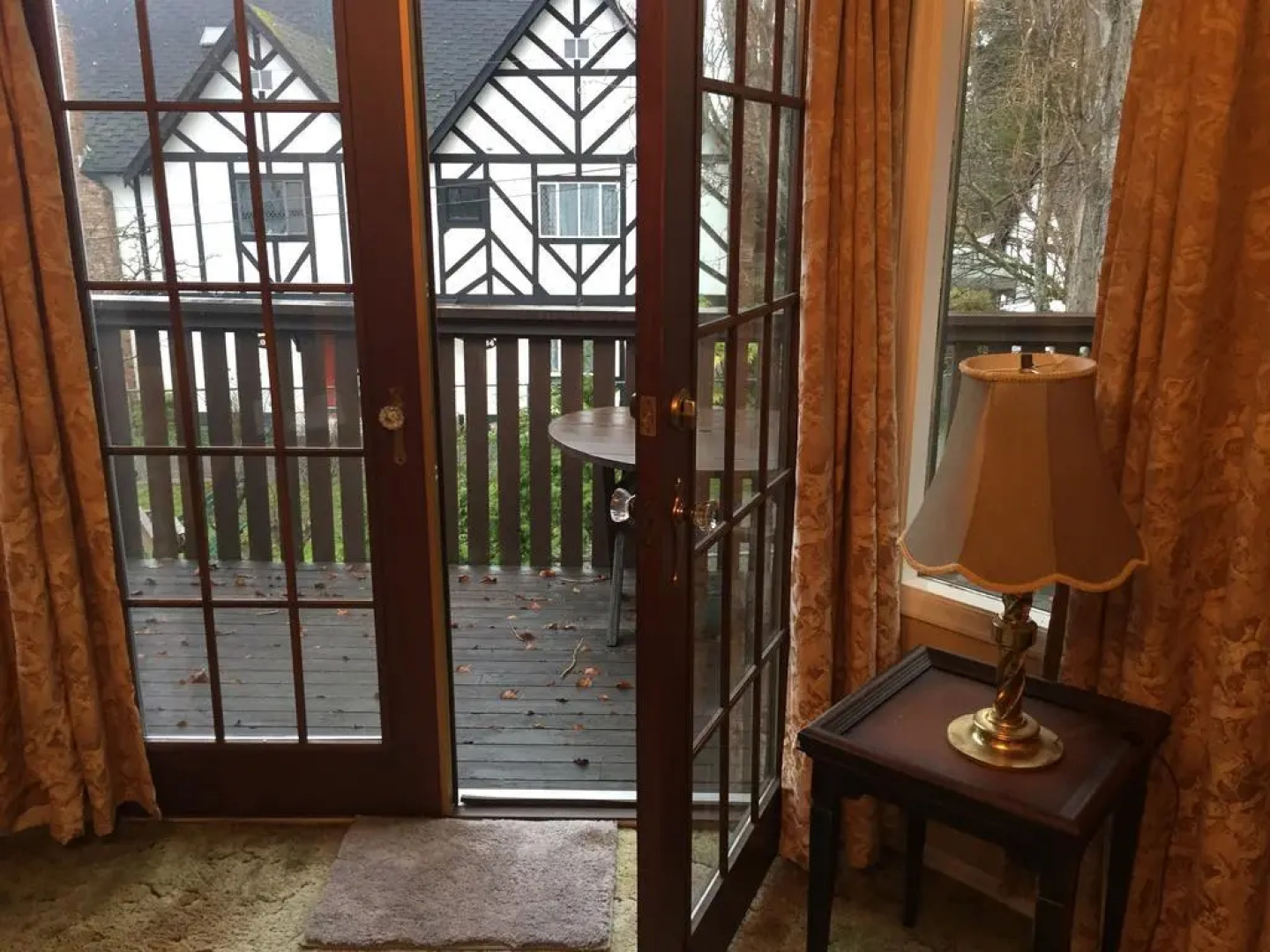 Hemingway's by The Sea