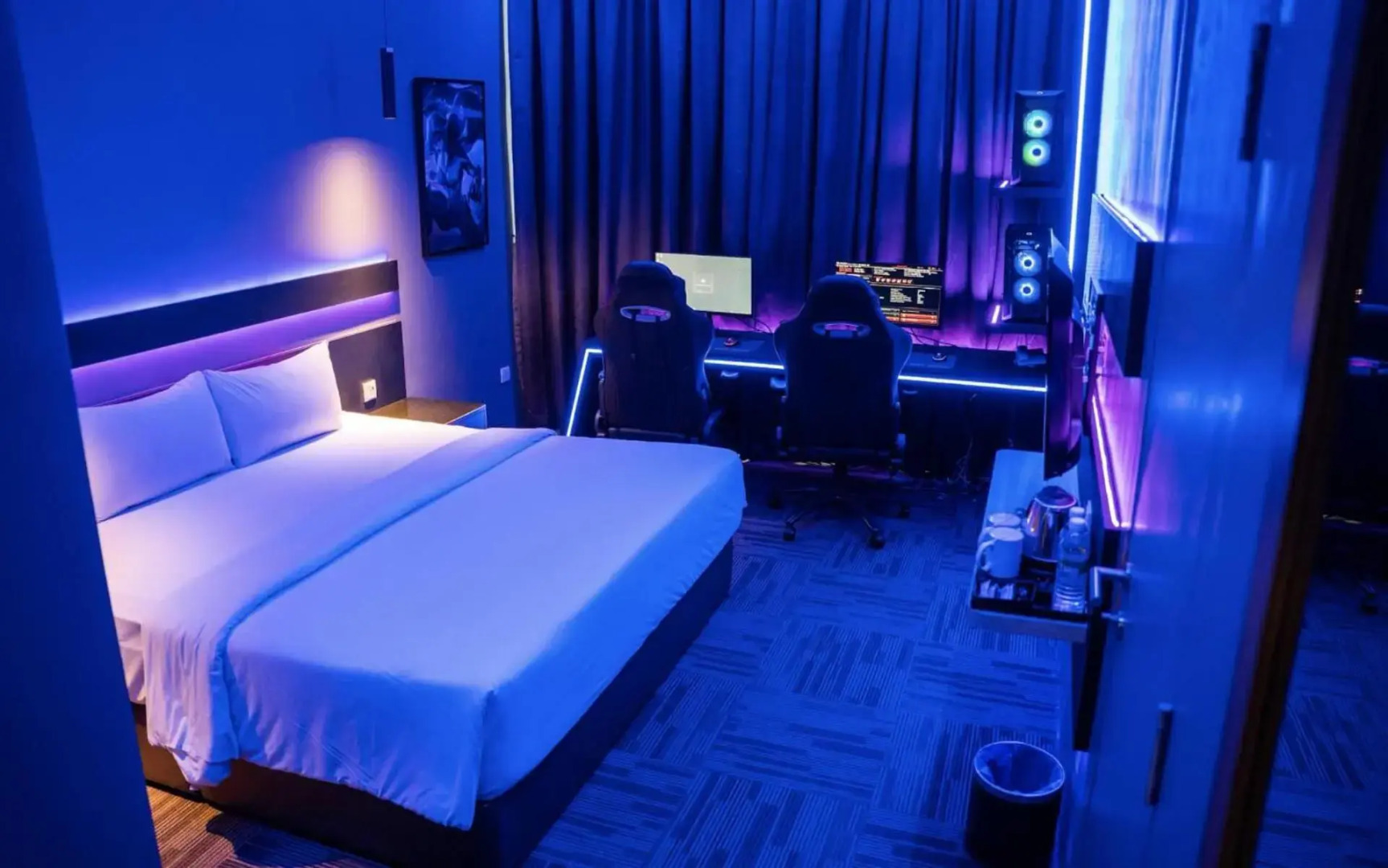 SEM9 Senai ''Formerly Known as Perth Hotel"