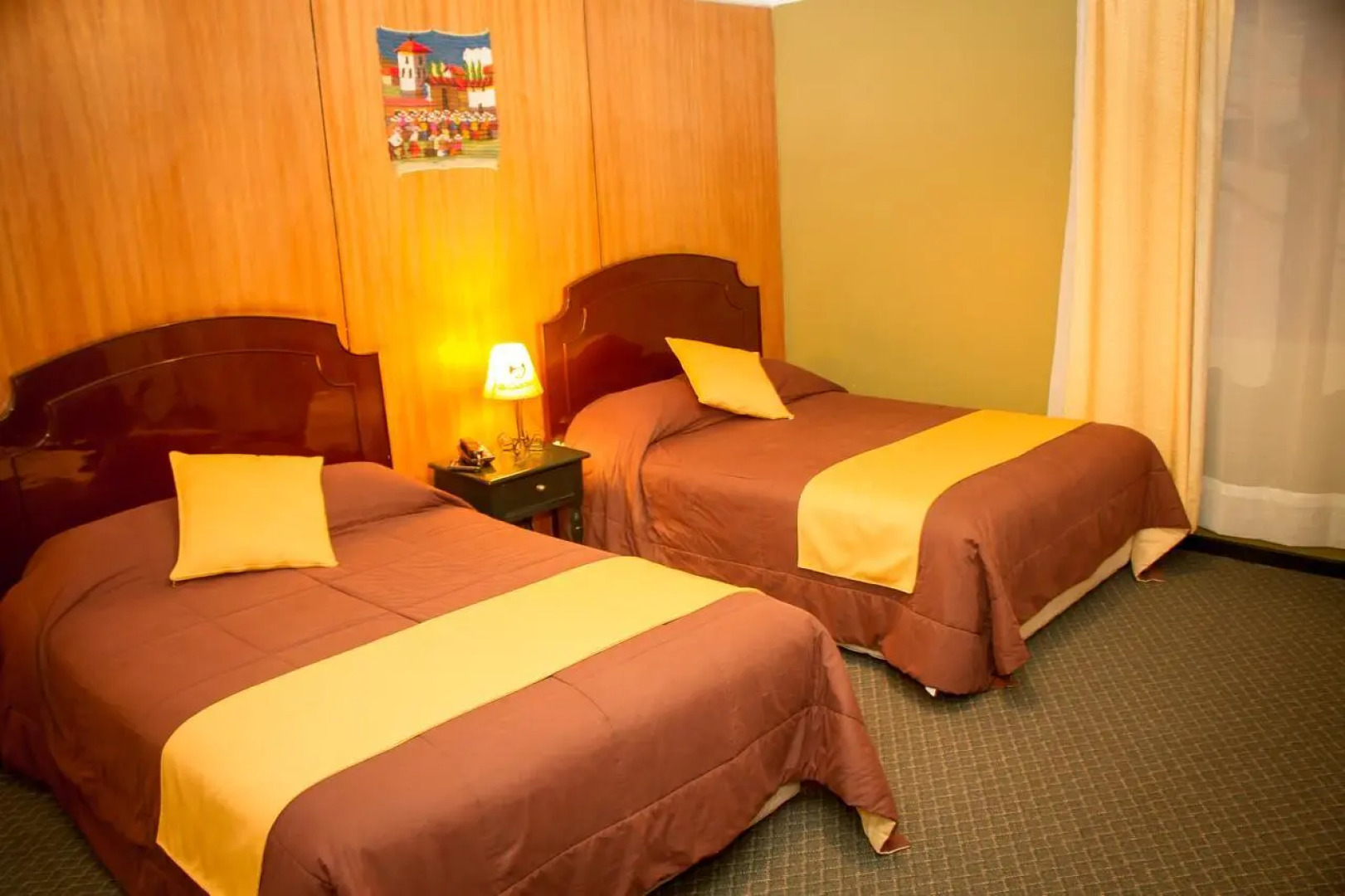 Hotel Sillustani Inn