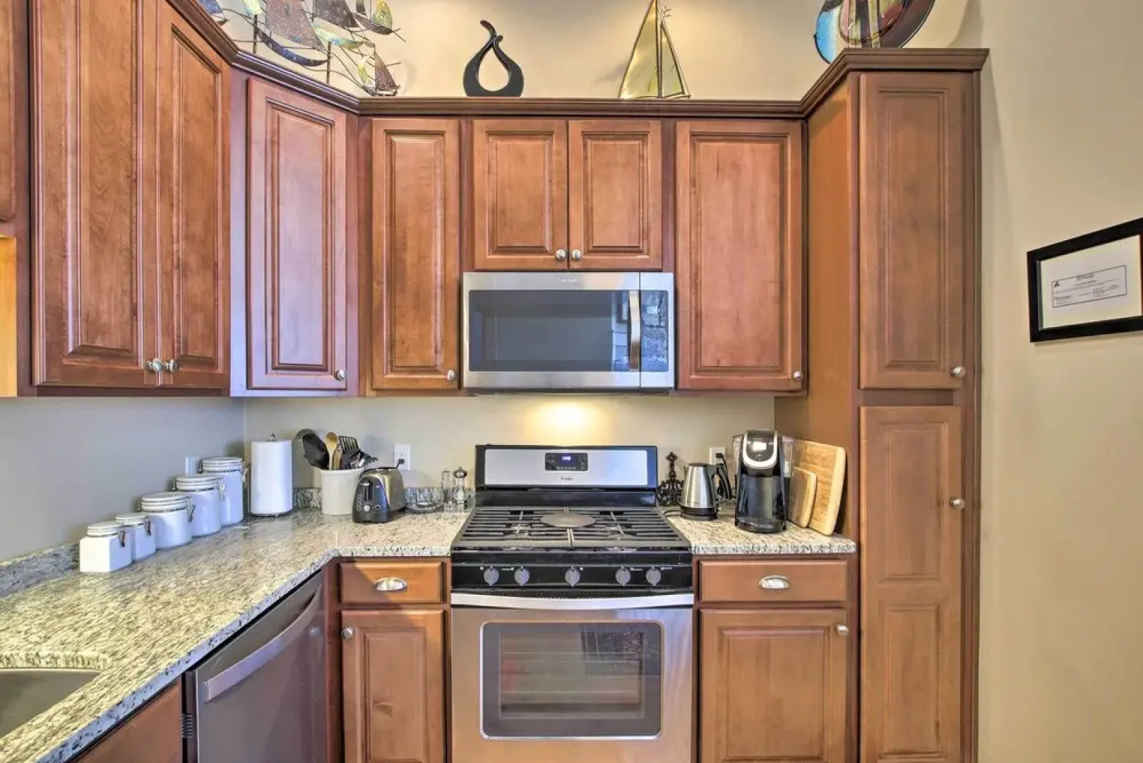 Comfortable Two Rivers Abode Near Sand Beach!