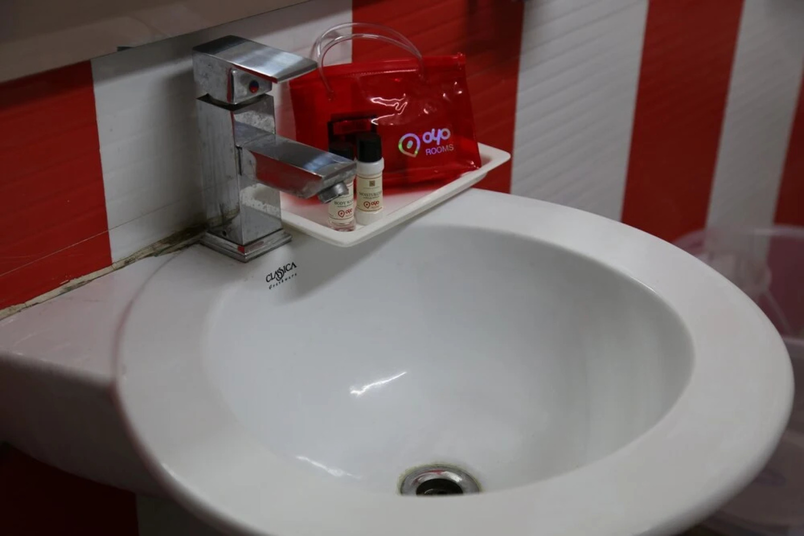 OYO 1234 Hotel Neelkamal