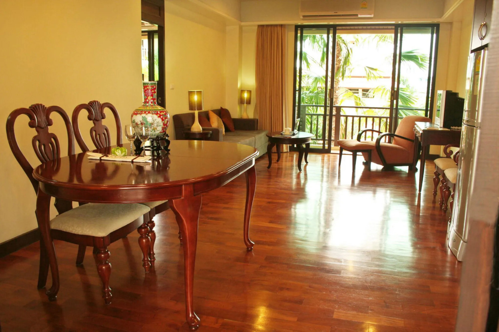 Lecasa Bangsaen Hotel