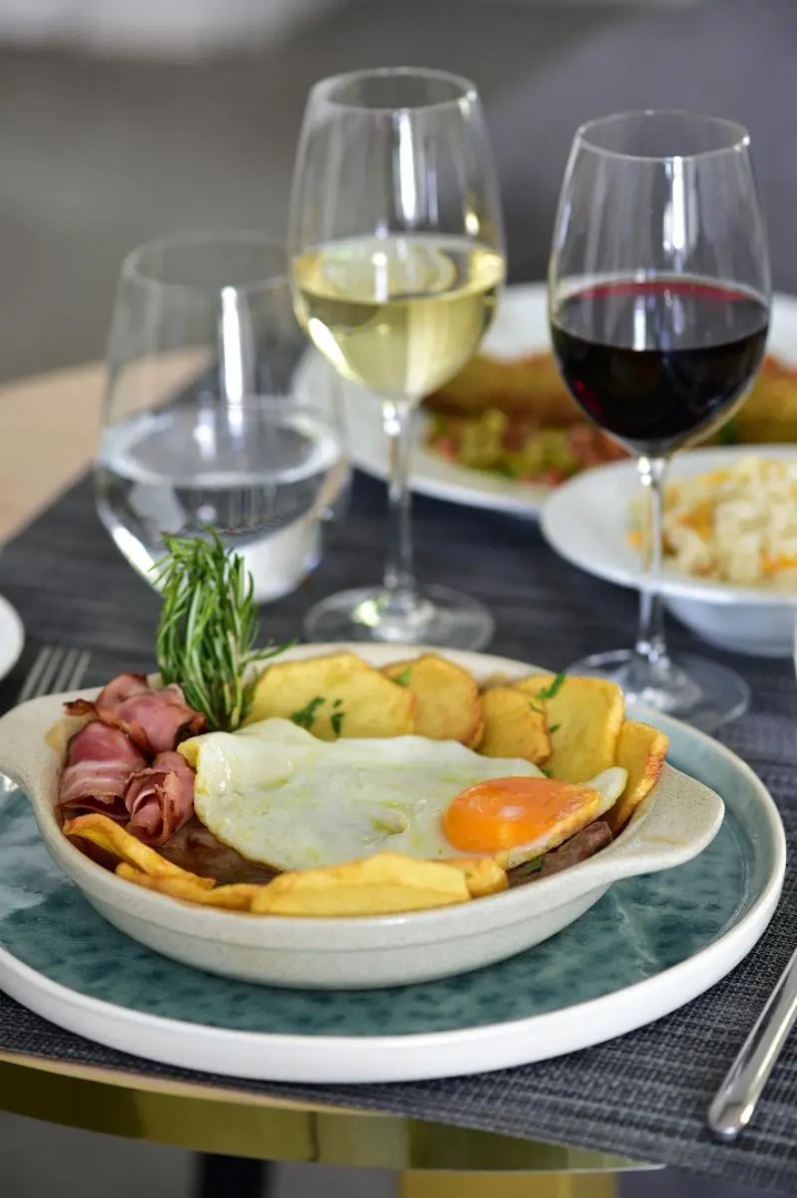 Central Suites & Apartments